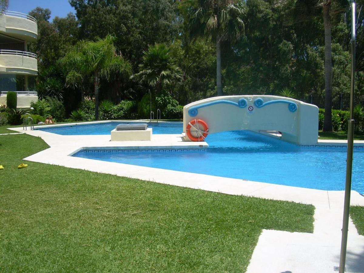 Holidays2Benalmadena Torrequebrada Sea View Front Beach With Pool Parking & Terraces Bagian luar foto