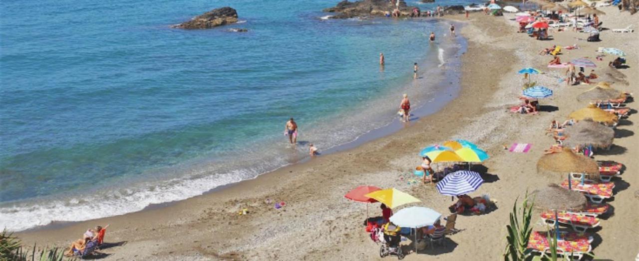 Holidays2Benalmadena Torrequebrada Sea View Front Beach With Pool Parking & Terraces Bagian luar foto
