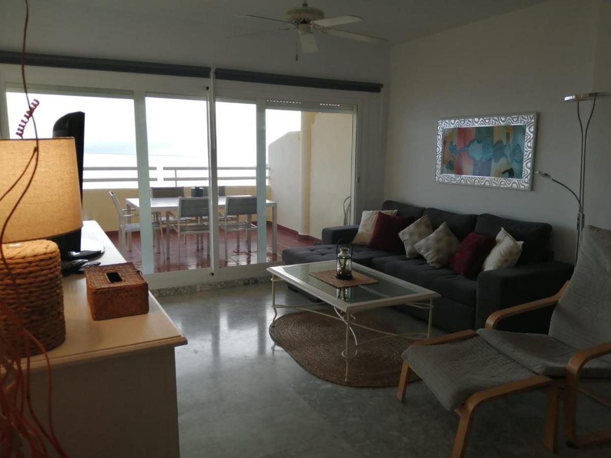 Holidays2Benalmadena Torrequebrada Sea View Front Beach With Pool Parking & Terraces Bagian luar foto