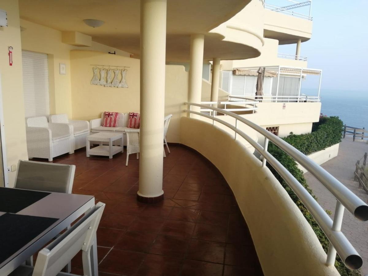 Holidays2Benalmadena Torrequebrada Sea View Front Beach With Pool Parking & Terraces Bagian luar foto