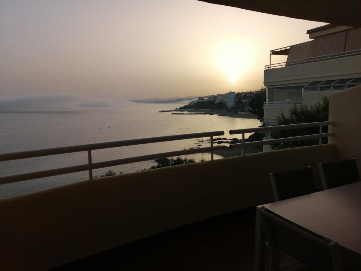 Holidays2Benalmadena Torrequebrada Sea View Front Beach With Pool Parking & Terraces Bagian luar foto